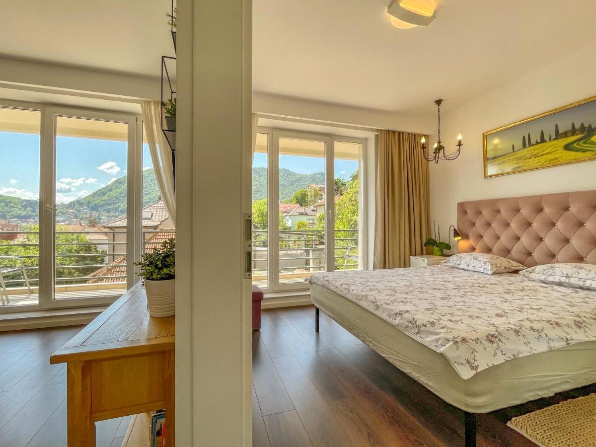 Central Premium Apartment Brasov Bagian luar foto