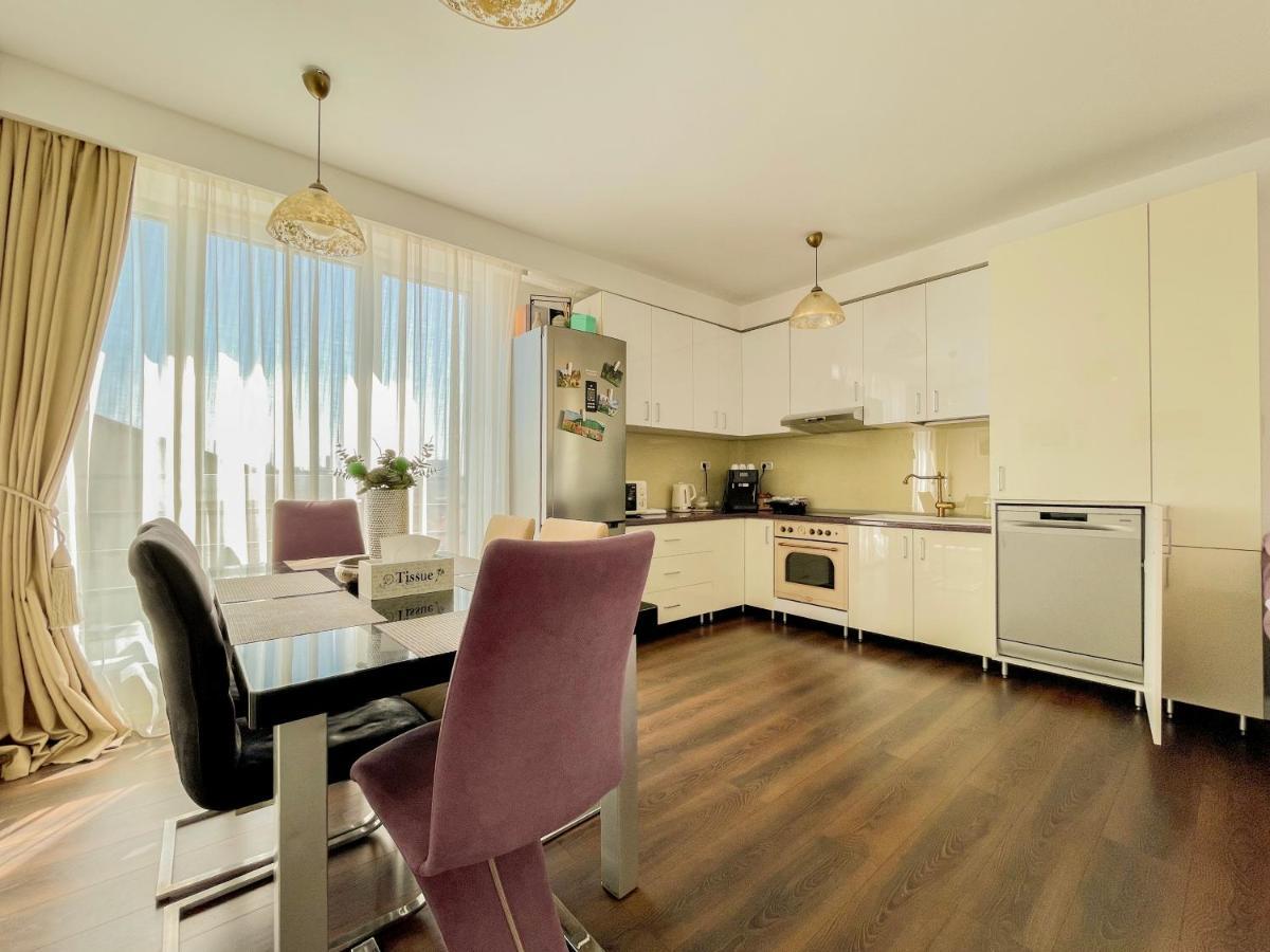 Central Premium Apartment Brasov Bagian luar foto