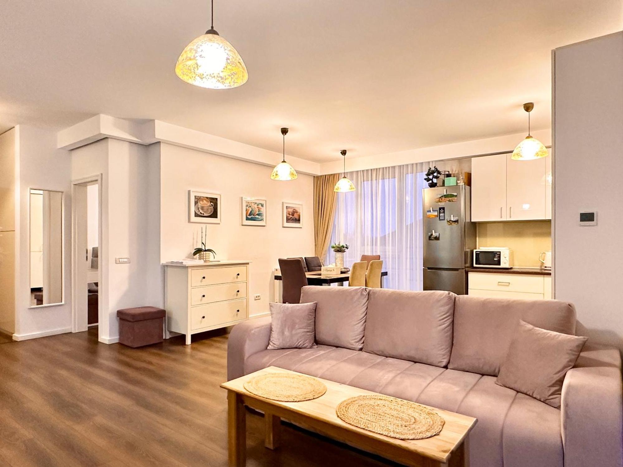 Central Premium Apartment Brasov Bagian luar foto
