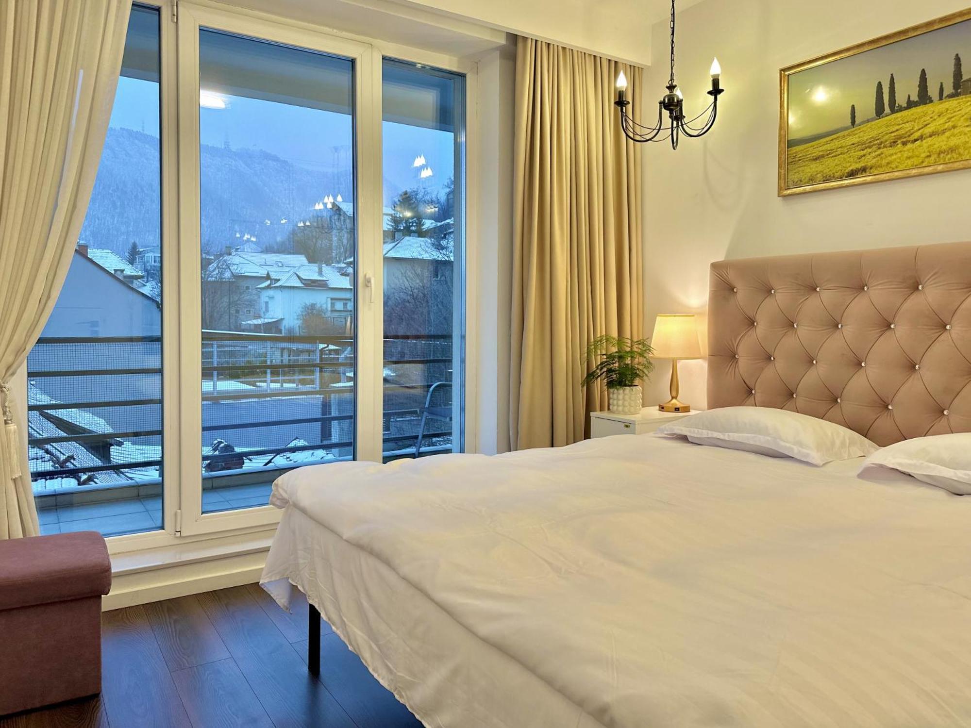 Central Premium Apartment Brasov Bagian luar foto